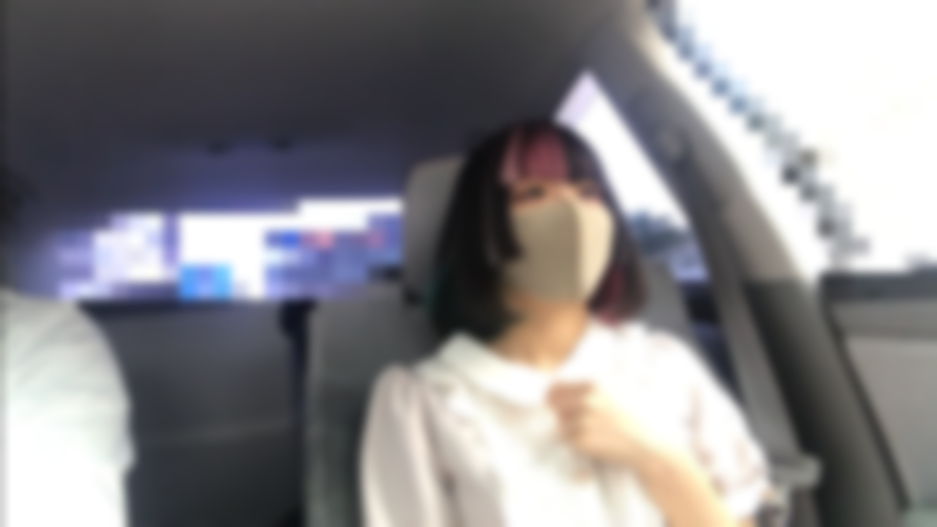 挂着的颜色很可爱的咖啡店员M酱【19岁】黏煳煳的舌头的接吻和口交★过于敏感的纤细的身体一下子仰起来【RT】【小个子】