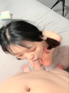 【萌妹子】扎着两个辫子童颜巨乳萌妹子啪啪秀 深喉口交跳蛋道具自慰侧入抽插